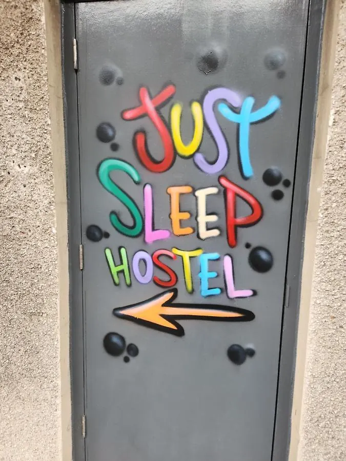 Just Sleep Hostel Эдинбург Великобритания